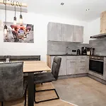 Apartamento Kitz Juwel 4 *