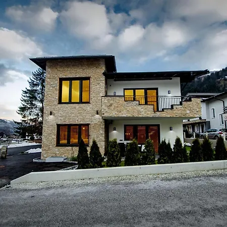 Kitz Juwel 4 アパート